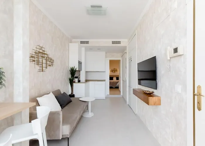 Apartment Atico C/ Adriano_catedral. *